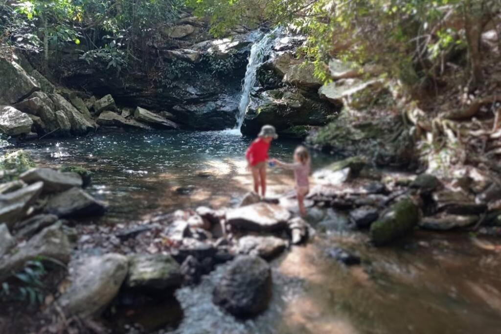Chale Mirante, Piscina, Cachoeira, Lago E Vista Espetacular Alexânia Kültér fotó